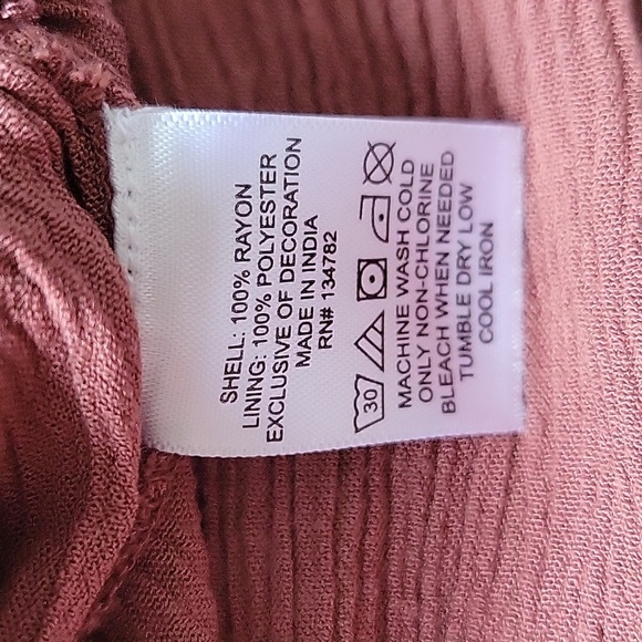 Hint of Blush Sz S Mauve Boho Maxi Dress Tiered Crochet Lace Open Back Festival - Picture 12 of 13